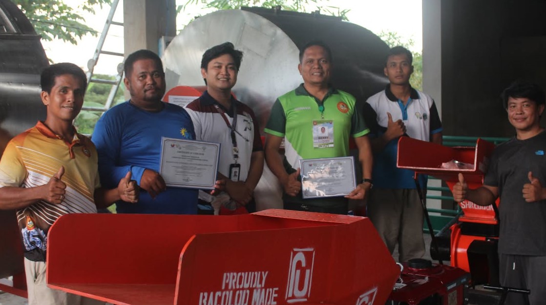 DA-BSWM Turns Over Composters and Biomass Shredders to CTU-Barili and Barangay Kalubihan